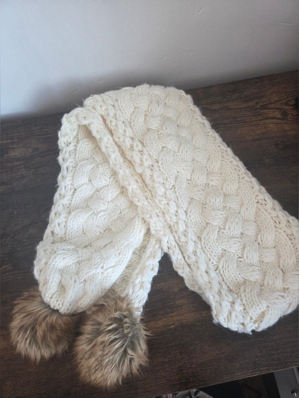 Ivory Cream Cable Knit Scarf Pom Pom Rectangle Winter Cozy Warm Clean Girl